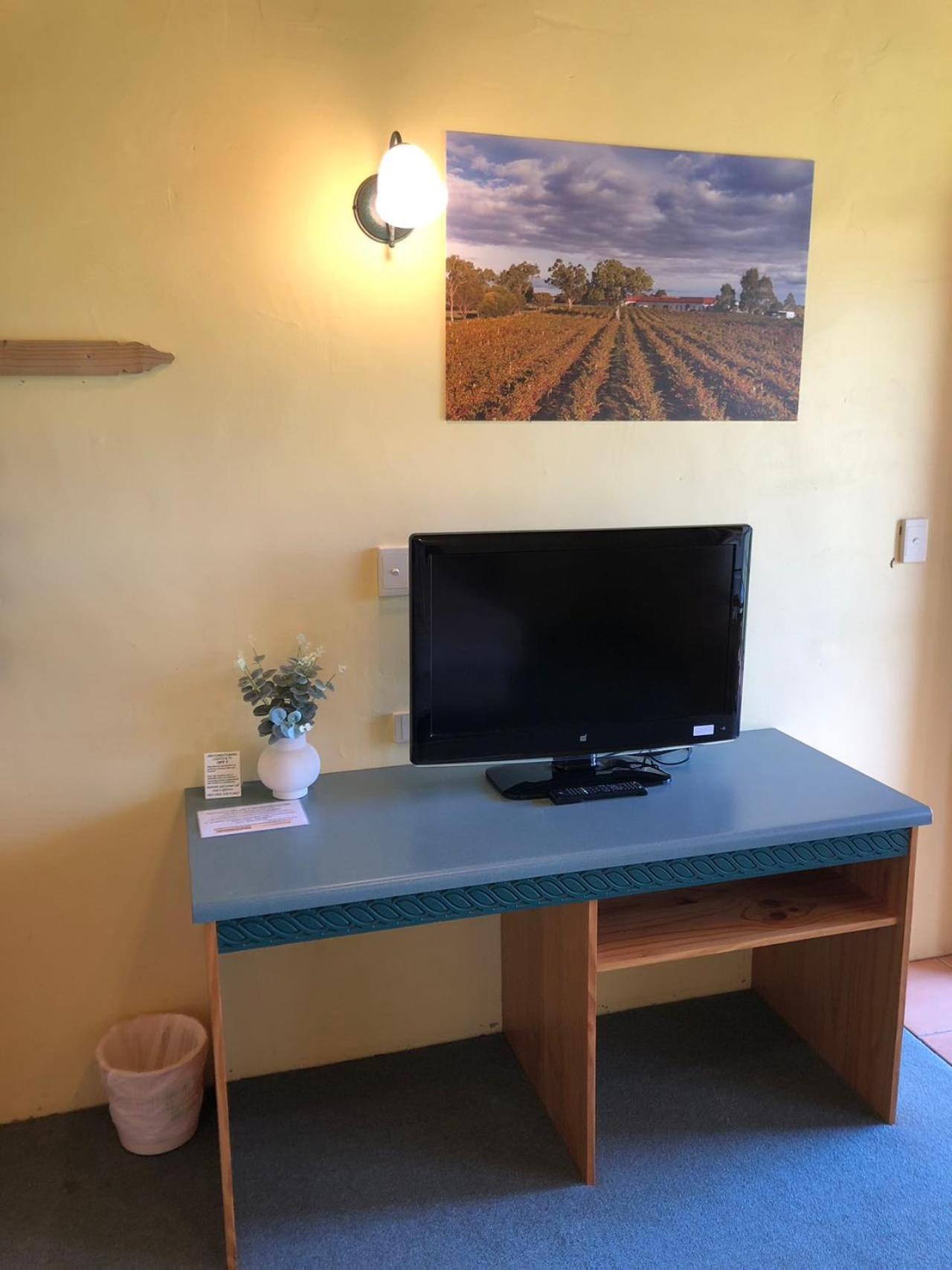 Coonawarra Place Motor Inn Экстерьер фото