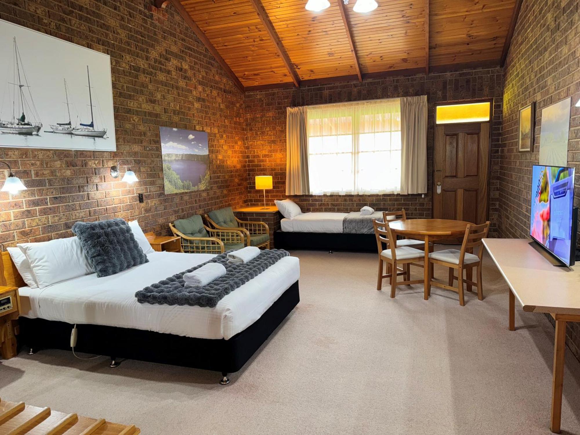 Coonawarra Place Motor Inn Экстерьер фото