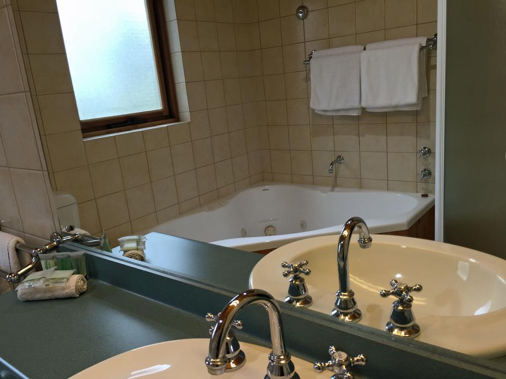 Coonawarra Place Motor Inn Экстерьер фото