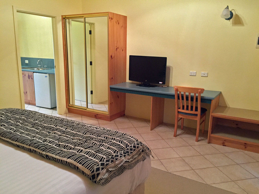 Coonawarra Place Motor Inn Экстерьер фото